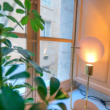Modern & Luxurious Palazzino In Ddem1-2 Apartamento