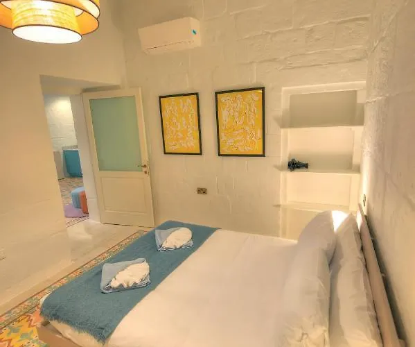 Modern & Luxurious Palazzino In Ddem1-2