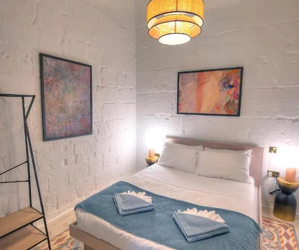 아파트 Modern & Luxurious Palazzino In Ddem1-2 발레타