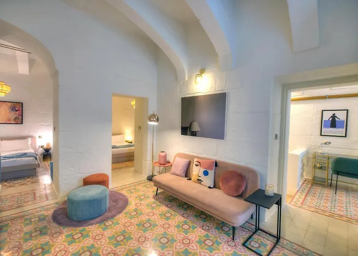 아파트 Modern & Luxurious Palazzino In Ddem1-2 *