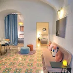 Modern & Luxurious Palazzino In Ddem1-2 Apartament *