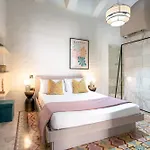 Modern & Luxurious Palazzino In Ddem1-2