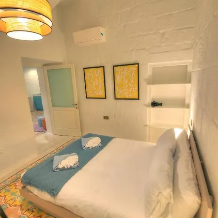 Modern & Luxurious Palazzino In Ddem1-2