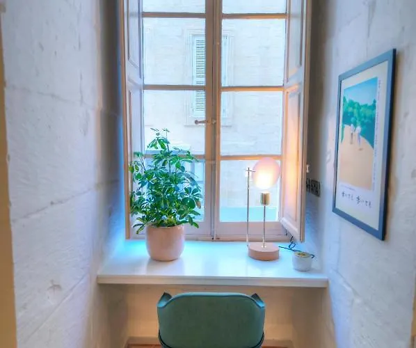 Modern & Luxurious Palazzino In Ddem1-2 Apartment