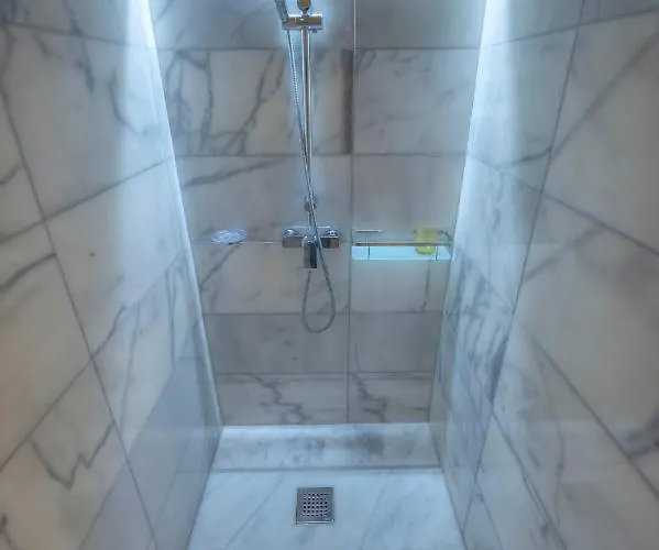 Modern & Luxurious Palazzino In Ddem1-2 Apartment